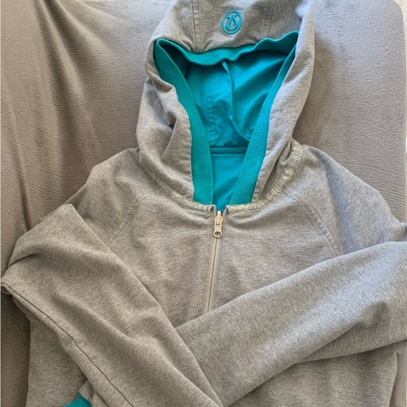 Lululemon reversible jacket - Picture 2 of 3